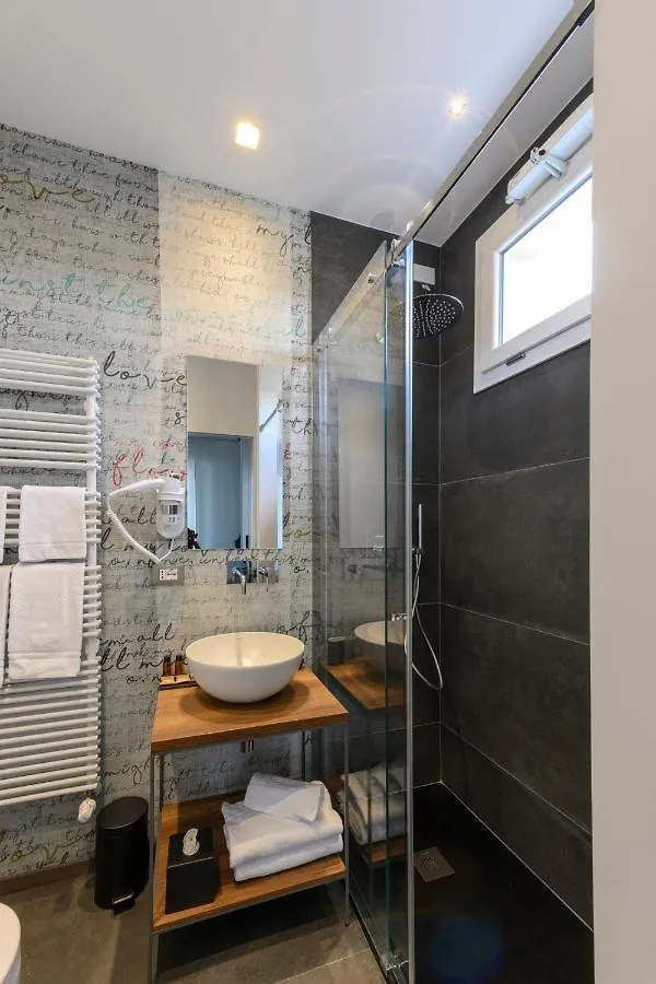B&B The Attico Florence 4*,